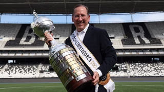 Bilionários no comando! Conheça os donos mais ricos dos clubes do Brasileirão 2025