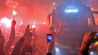 Ao falar de torcida, Petraglia vem para confundir, não para explicar