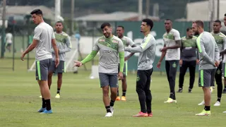 Sem perder há nove jogos, Coxa testa boa fase em duelos seguidos contra o Santos