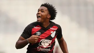 Athletico atropela Coritiba na final do Paranaense sub-17