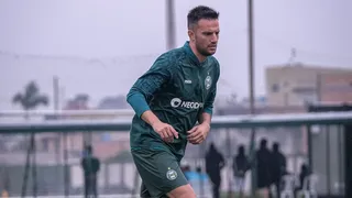Com Slimani e Samaris, Coritiba tem 10 dias para ajustes antes de volta do Brasileirão