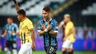 Grêmio vence Guaraní de novo e encara Santos nas quartas da Libertadores