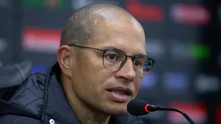 Clube da Série B inicia revolução com reforço gringo após desabafo de Alex