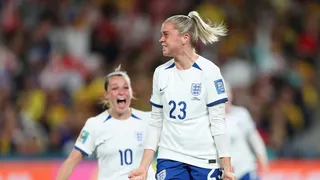 Por que a Inglaterra não usa calções brancos na Copa do Mundo feminina?