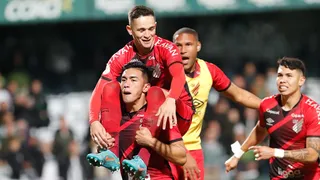 Após 17 anos, Athletico quebra tabu com vitória no clássico contra o Coritiba