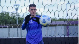 Felipe Alves é oferecido ao Coritiba, mas diretoria descarta contratação