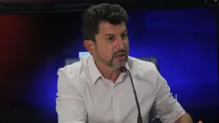 Tcheco assume pressão e mira acesso do Paraná Clube em 2026
