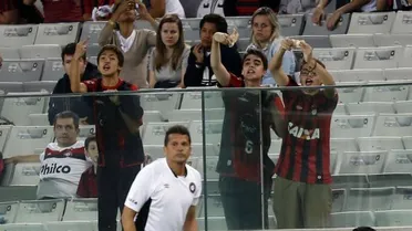 Qual a causa da péssima campanha do Atlético no Paranaense-2015?