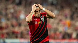 Athletico nega dívida ao Tucumán por Cuello após acusação