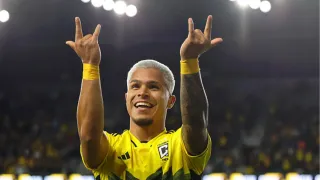 Vitor Roque “perde o sono” com reforço de seleção no Betis