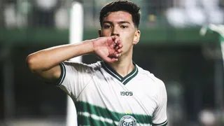 Saiba quanto o Coritiba recebeu pela venda de promessa Jean Pedroso para a Europa