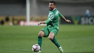 Coritiba acerta renovação de contrato do zagueiro Luciano Castán