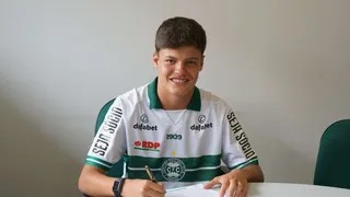 Coritiba renova contrato de promessa com multa de R$ 370 milhões