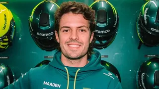 Piloto paranaense substitui ex-campeão em treino da Fórmula 1