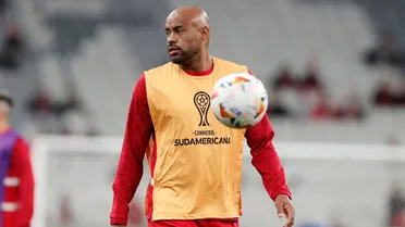 Thiago Heleno desconversa sobre futuro e não garante renovação com Athletico