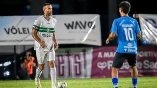 Há um campeonato estadual pior do que o Paranaense?