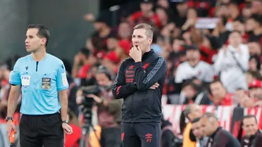 Turra comenta rótulo de “estagiário” e pede voto de confiança à torcida do Athletico