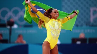 Numa terra radiosa vive um povo alegre. Por causa de Rebeca Andrade