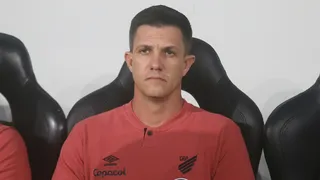 Barbieri aponta o que faltou ao Athletico no rebaixamento do centenário
