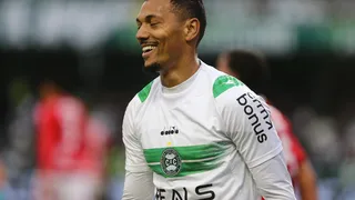 Na raça, no grito e no desespero: paranaenses arrancam vitórias suadas na largada da Série B
