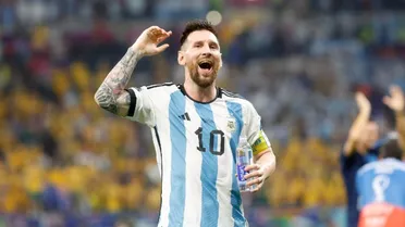 Com Messi e Diego, a Argentina avança