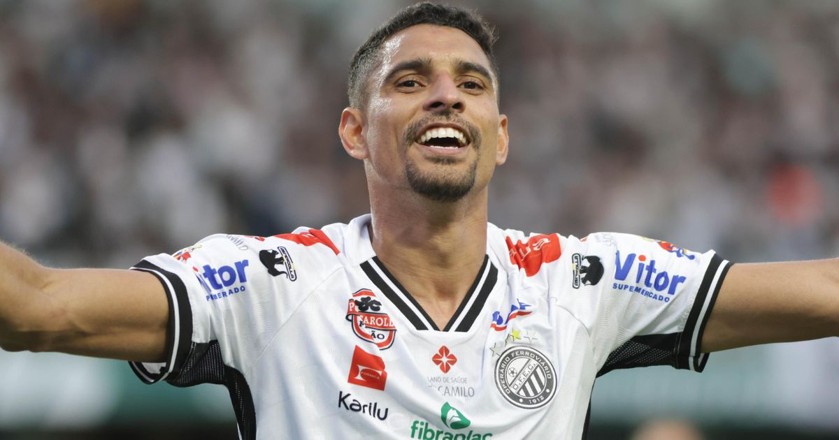 Atacante brilha e Operário atropela o Botafogo-SP no Couto Pereira