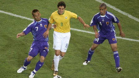 Há 20 anos, o Brasil do “Quadrado Mágico” enfrentava o Japão na Copa do Mundo
