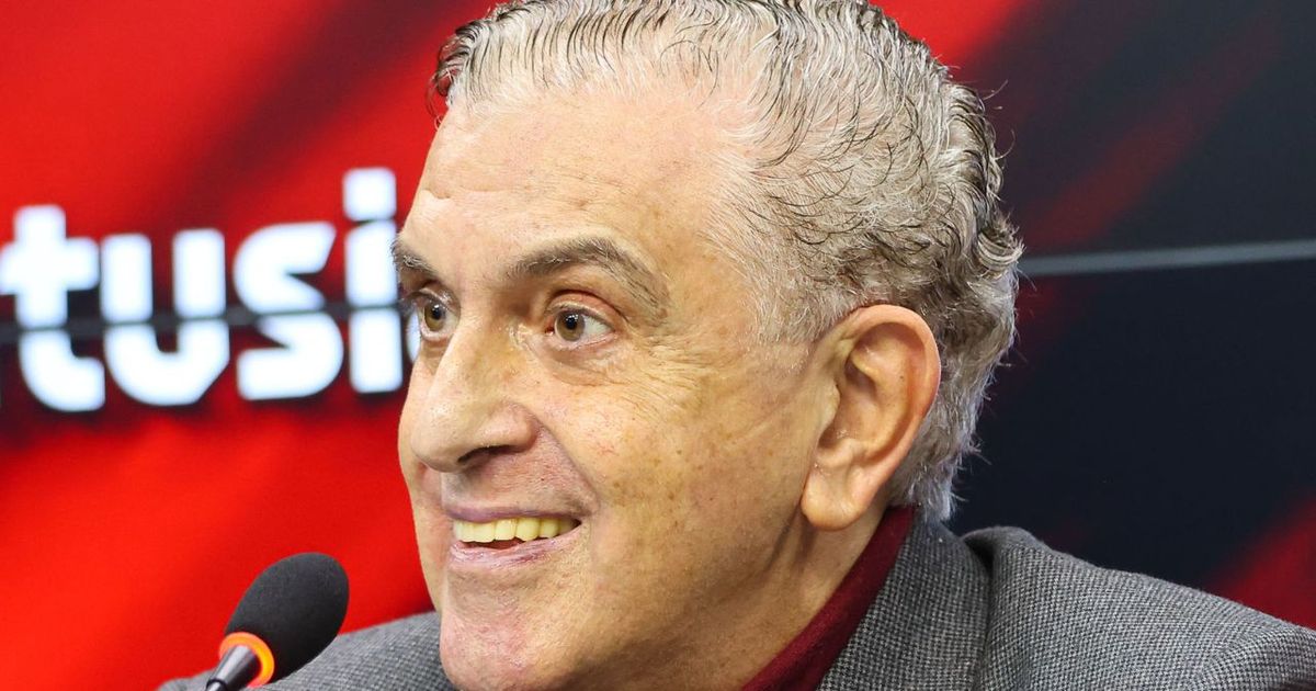 The English club prepares a proposal based on a promise from Athletico