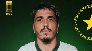Com homenagem a título brasileiro, Coritiba apresenta novos uniformes para 2025
