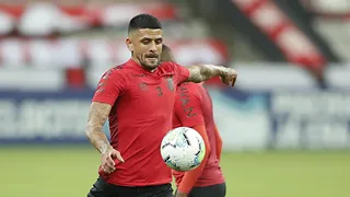 Sem contrato, Lucho é cortado do Paranaense e se aproxima de aposentadoria