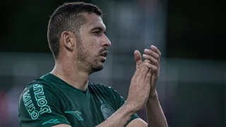 Zagueiro elege time da Série A como inspiração para o Coritiba