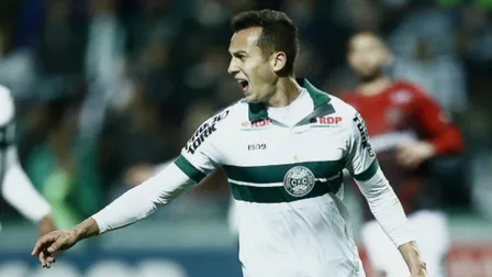 Além de piá do Couto, clube da Série B mira outro ex-Coritiba