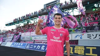 Ex-Athletico marca golaço de trivela na liga japonesa; veja o lance