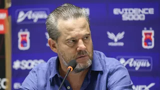 Argel solta o verbo após saída do Paraná: “Destruíram o clube”