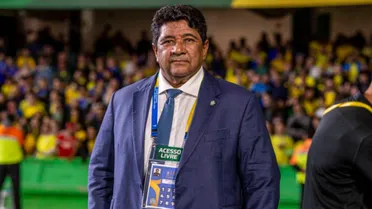 Presidente da CBF contratou o técnico Ancelotti e, como prêmio, foi afastado do cargo