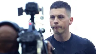 Árbitro afastado do Brasileirão se envolve em nova polêmica na final da Taça FPF