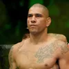 UFC: Longe do octógono, Poatan denuncia vandalismo em projeto social milionário