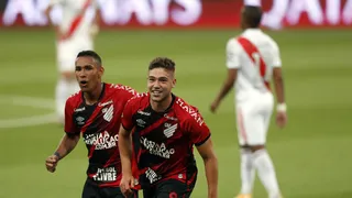Apesar da eliminação, Athletico tira pontos positivos para a sequência da temporada