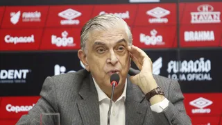 Athletico alcança top 5 de maiores receitas do futebol brasileiro: veja cifras