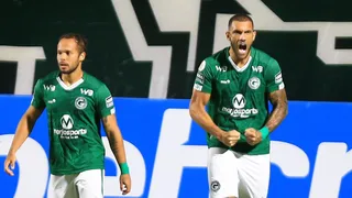 Goiás bate o Sport e empurra o Coritiba para a lanterna