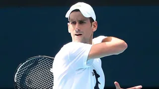 Djokovic pode ter fraudado exame positivo de Covid-19, diz jornal