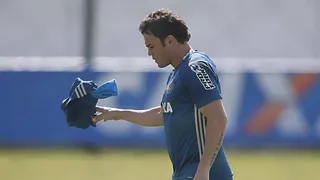 Kléber Gladiador recebe dois salários para não jogar