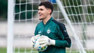 Após dois meses da cirurgia, Pedro Morisco avança em retorno ao Coritiba