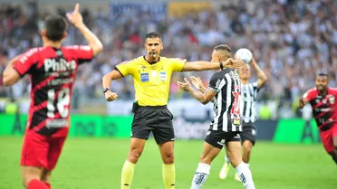 Pedro Rocha dispara contra a arbitragem após goleada sofrida pelo Athletico
