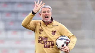 Alvo do Athletico é afastado em clube da Série A