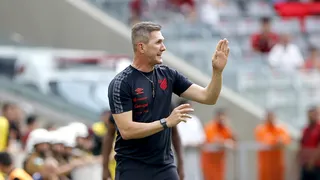 Só Paulo Turra pode atrapalhar o favoritismo do Athletico