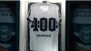 Coritiba confirma volta de Henrique após 13 anos