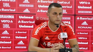 Coritiba tem interesse em volante do Internacional