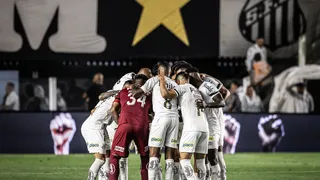 Santos obtém efeito suspensivo no STJD e poderá ter torcida na Vila Belmiro