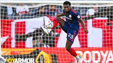 Athletico negocia com mais dois colombianos e pode chegar a 12 estrangeiros